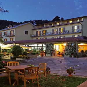 hotel-belvedere-minucciano.it-tuscanyhotel.com/