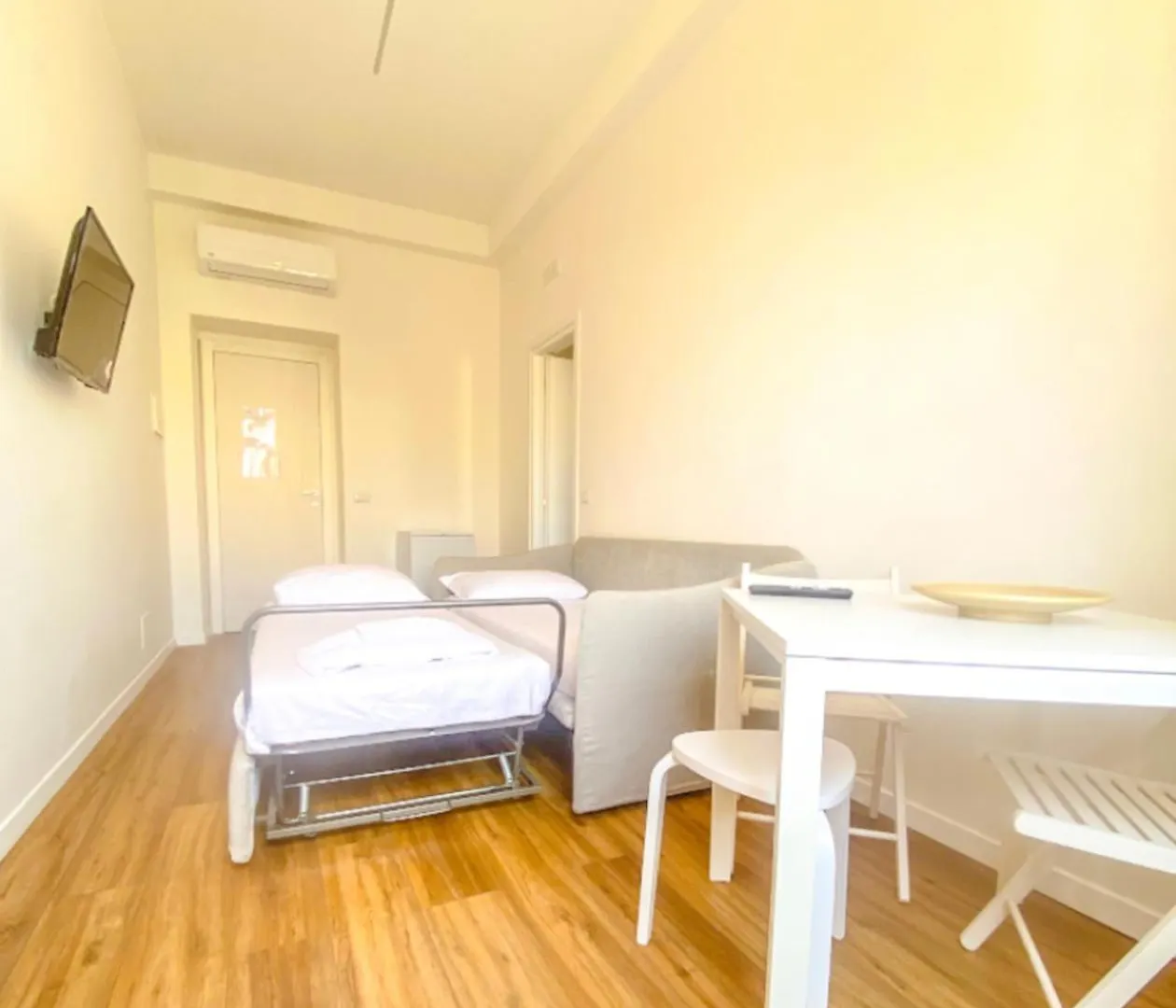 Lexie Suites ローマ ゲストハウス